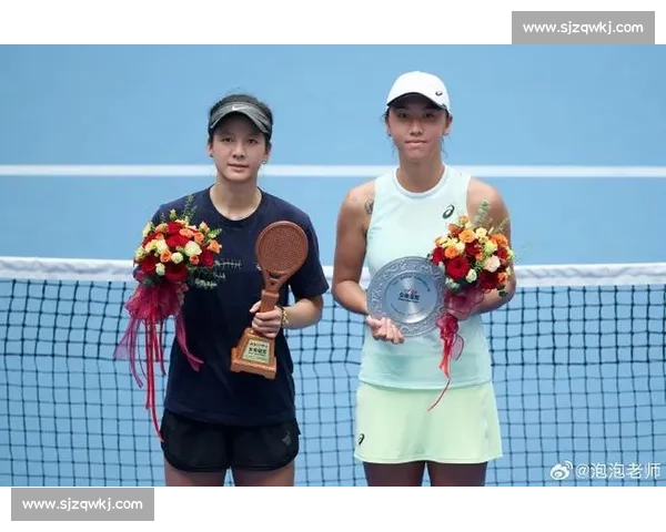 等了八年!从 “下一个李娜” 到九江首胜,郑妩双泪洒主场